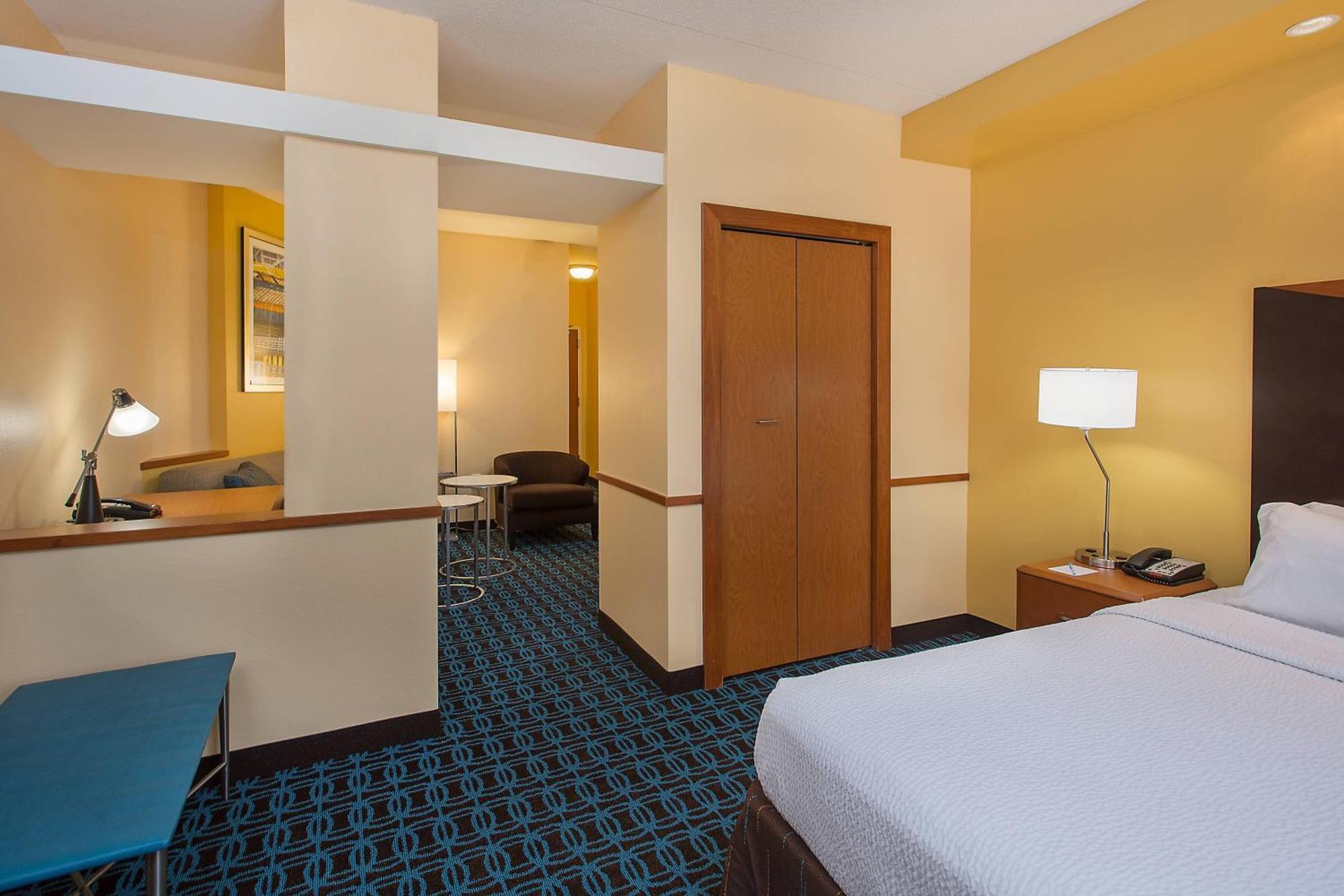 Fairfield Inn & Suites Кодак Экстерьер фото