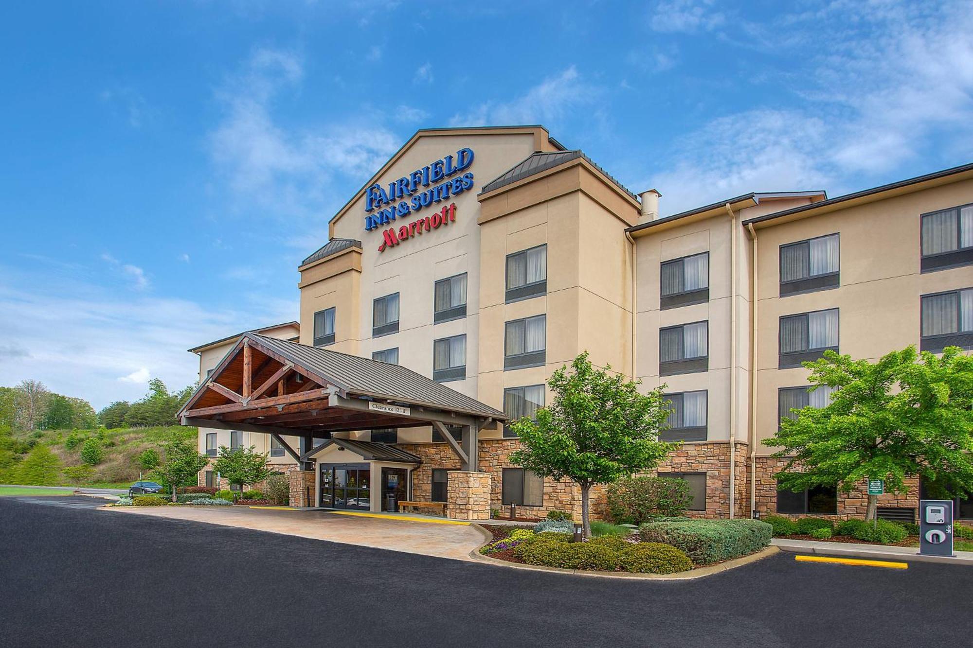 Fairfield Inn & Suites Кодак Экстерьер фото