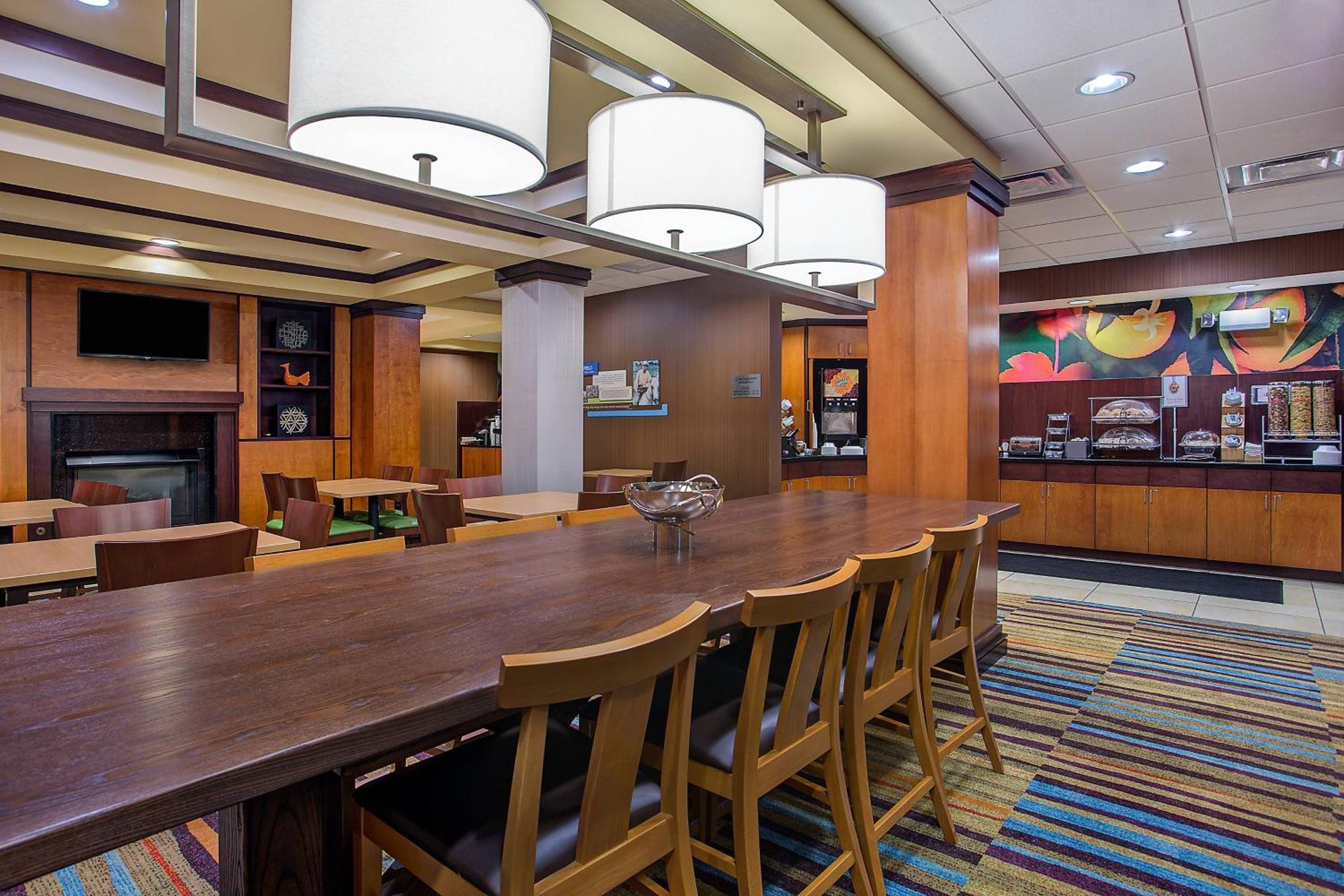 Fairfield Inn & Suites Кодак Экстерьер фото