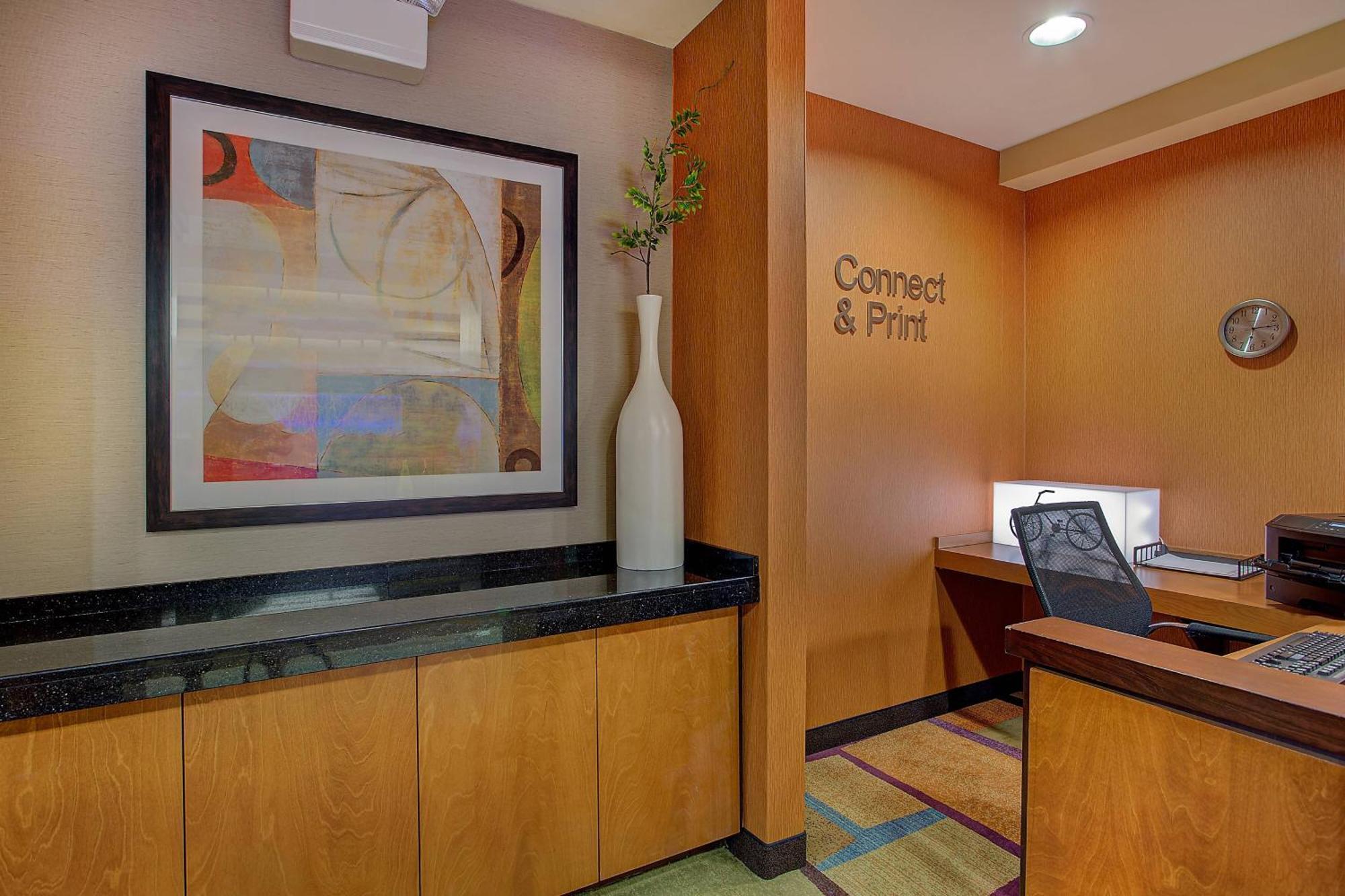 Fairfield Inn & Suites Кодак Экстерьер фото