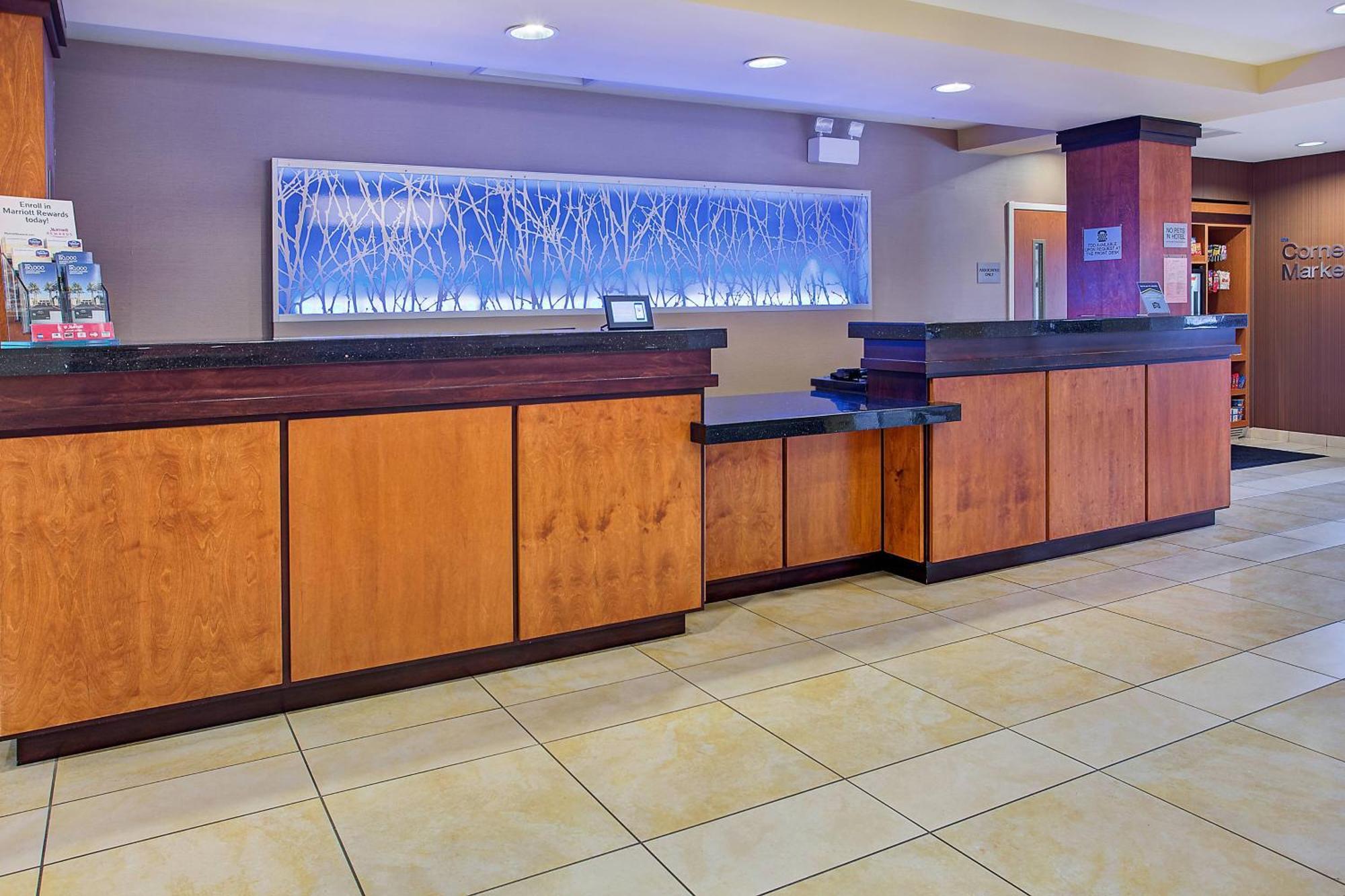 Fairfield Inn & Suites Кодак Экстерьер фото