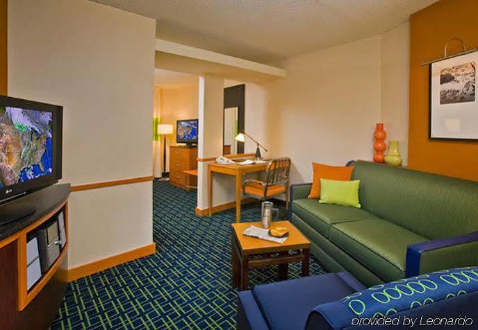 Fairfield Inn & Suites Кодак Экстерьер фото