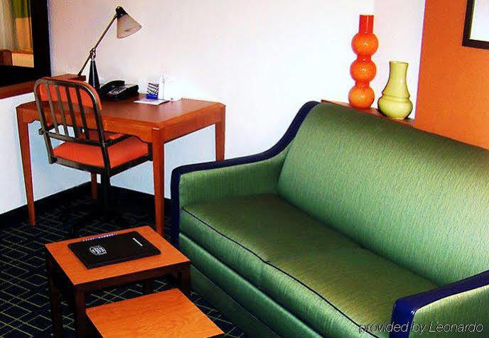 Fairfield Inn & Suites Кодак Экстерьер фото
