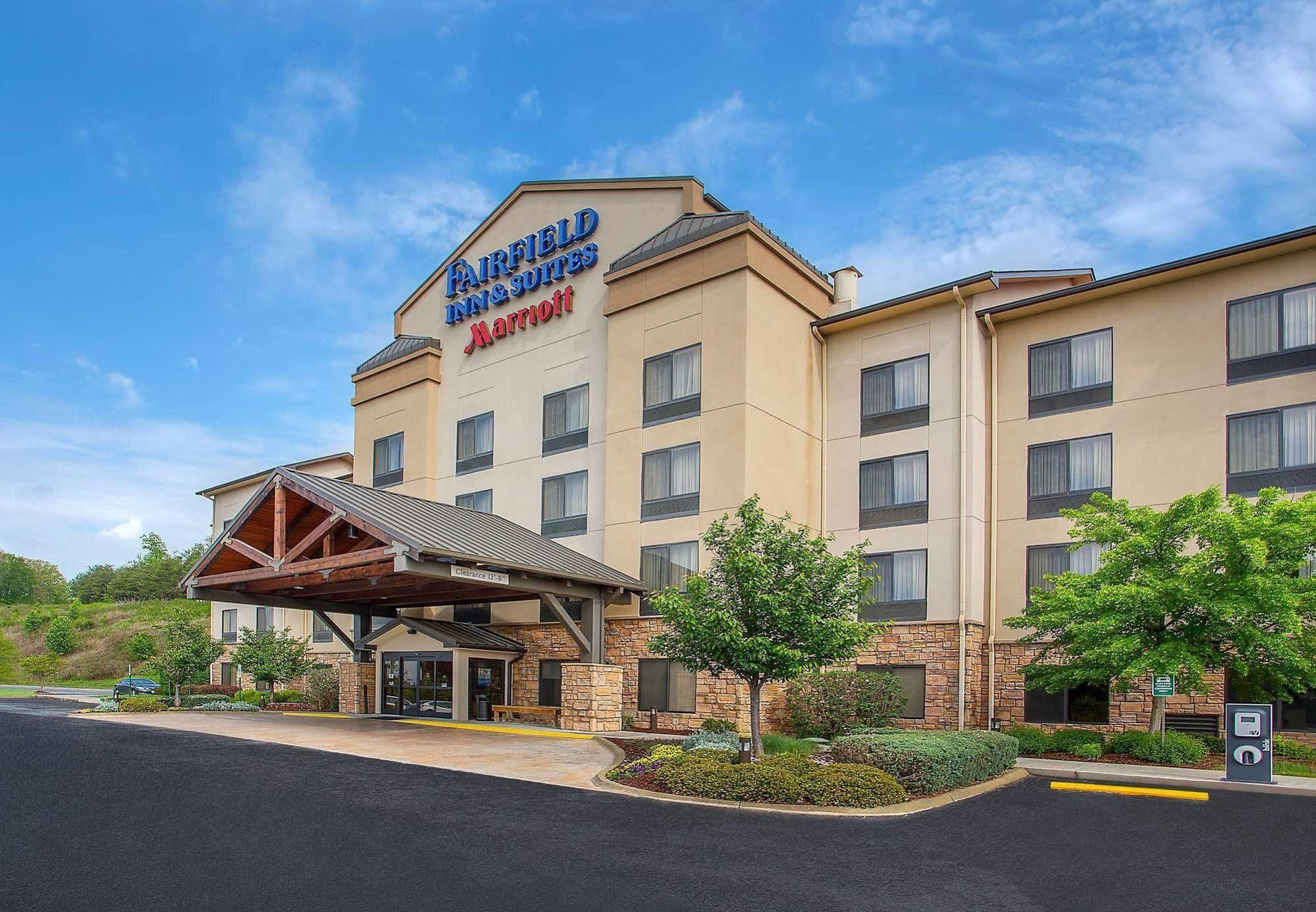 Fairfield Inn & Suites Кодак Экстерьер фото